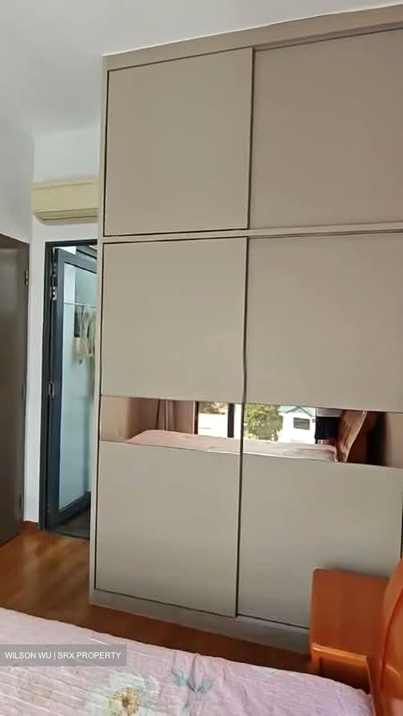 Onerobey (D19), Apartment #579700131